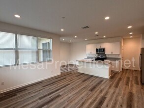 4365 S Alegre Privado in Ontario, CA - Building Photo - Building Photo