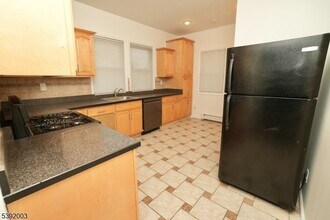 466 Cortlandt St in Belleville, NJ - Foto de edificio - Building Photo