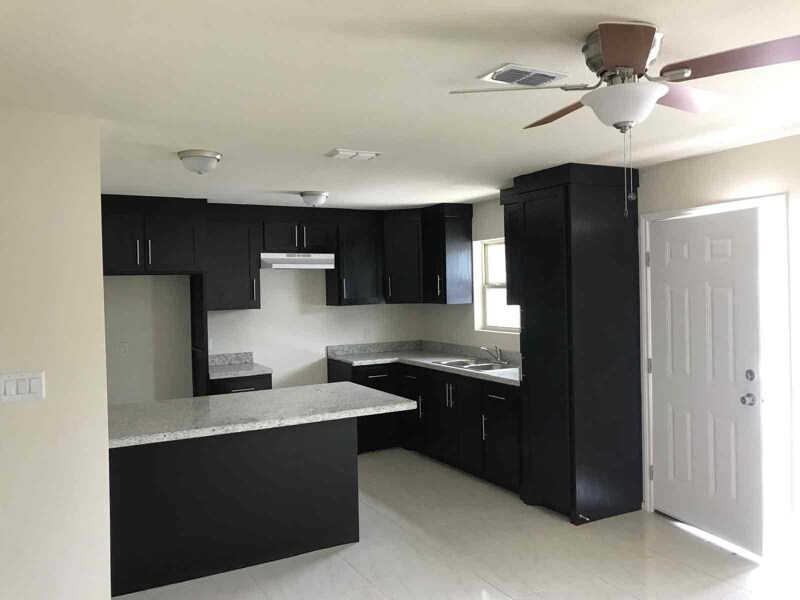1909 Kelly St in Harlingen, TX - Building Photo