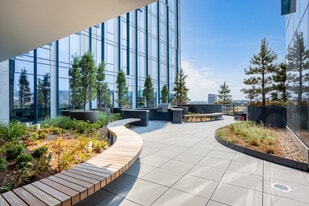 5 MLK in Portland, OR - Building Photo