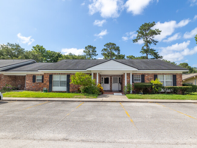 Solano Grove in Jacksonville, FL - Building Photo - Building Photo