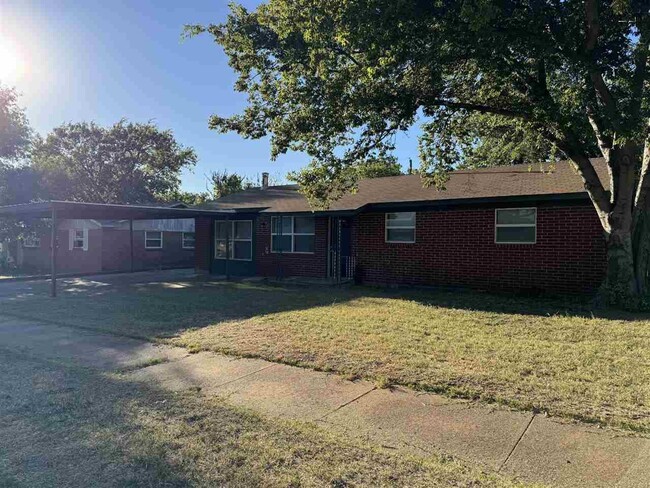 2700 Palmetto Dr in Wichita Falls, TX - Building Photo - Building Photo