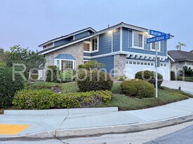 13002 Maritime Pl in San Diego, CA - Building Photo