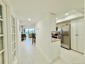 8800 S Ocean Dr in Jensen Beach, FL - Building Photo - Building Photo