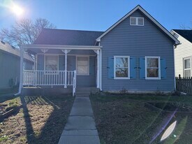 1213 High St in Leavenworth, KS - Building Photo