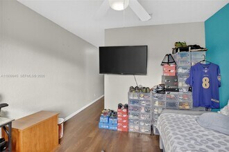 5436 NW 90th Terrace in Sunrise, FL - Building Photo - Building Photo