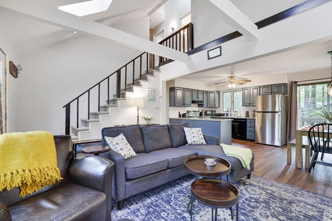 141 Tommy's Ln, Unit SI ID1032009P in Pocono Lake, PA - Foto de edificio - Building Photo