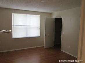 4381 W McNab Rd-Unit -1D in Pompano Beach, FL - Building Photo - Building Photo