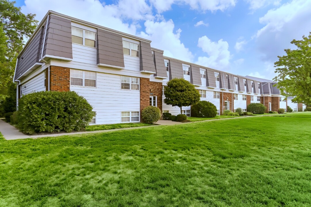 The Meadows Apartments in Brockport, NY - Building Photo