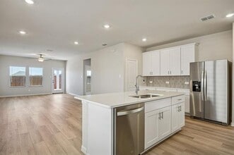 805 Leavenworth Dr in McKinney, TX - Building Photo - Building Photo