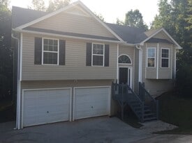6 Twin Oaks Ln in Dallas, GA - Building Photo