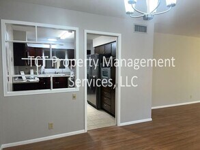 716 N 65th Pl in Mesa, AZ - Building Photo - Building Photo