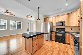 199 Quebec St in Denver, CO - Building Photo - Building Photo