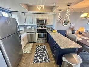 6009 Sea Ranch Dr, Unit 704 in Hudson, FL - Building Photo - Building Photo