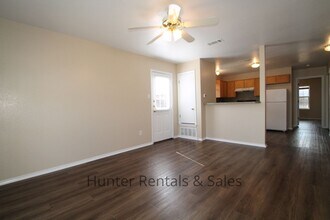 4106 Gus Dr in Killeen, TX - Foto de edificio - Building Photo