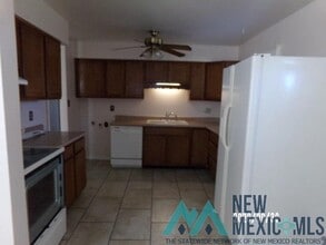 1705 W Hermosa Dr in Artesia, NM - Foto de edificio - Building Photo