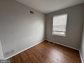 12042 Abby Rd in Philadelphia, PA - Building Photo - Building Photo