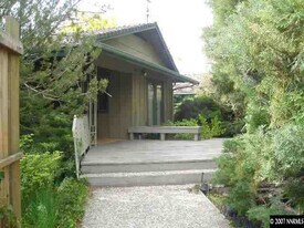 2325 Homestead Pl in Reno, NV - Building Photo