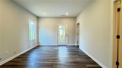 1479 Creekside Cir NW in Atlanta, GA - Building Photo - Building Photo