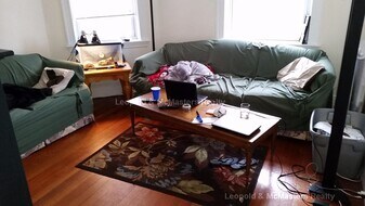 520 Cambridge St, Unit 1 in Cambridge, MA - Building Photo