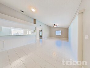 7419 Valley Ct in New Port Richey, FL - Foto de edificio - Building Photo