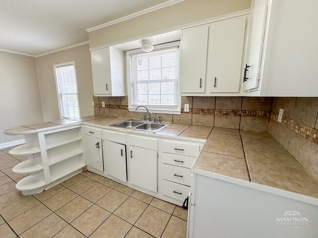 1923 Northbrook Dr in Charlotte, NC - Building Photo - Building Photo