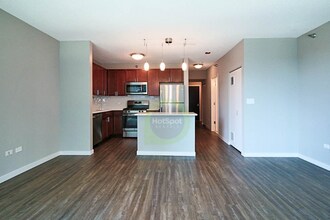 303 E Ohio St in Chicago, IL - Building Photo - Building Photo