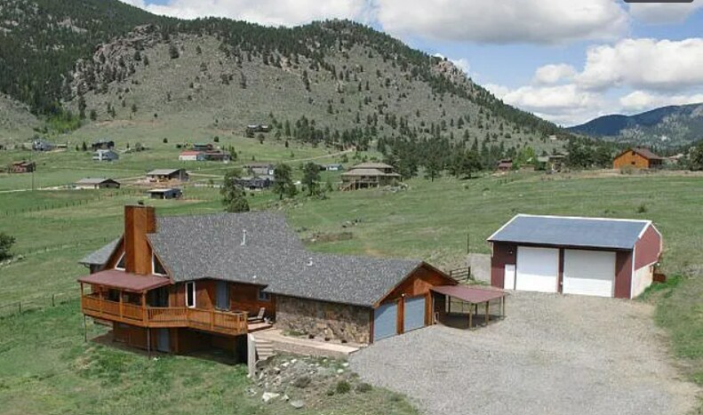 4627 Camino Perdido in Golden, CO - Building Photo