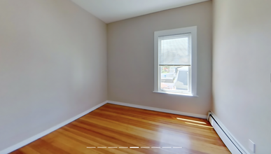 121 George St, Unit 3 in Boston, MA - Building Photo - Building Photo