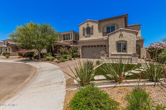 3520 E Robin Ln in Phoenix, AZ - Building Photo - Building Photo