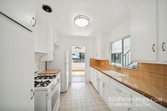 1306 Havenhurst Dr in West Hollywood, CA - Building Photo - Building Photo