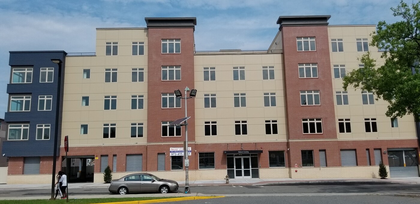 Walnut Crossing in East Orange, NJ - Building Photo