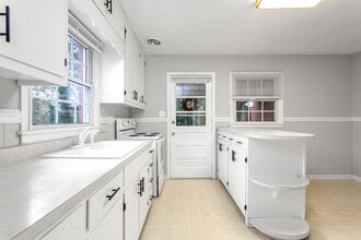 345 Hale St in Burlington, NC - Building Photo - Building Photo