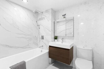 2218 Ocean Ave in Brooklyn, NY - Building Photo - Building Photo