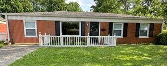 8101 Shibler Dr in Indianapolis, IN - Building Photo