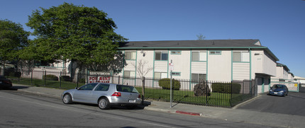 Brightmoor in San Leandro, CA - Building Photo - Building Photo