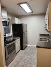 5661 Hornaday Rd, Unit G in Greensboro, NC - Building Photo - Building Photo