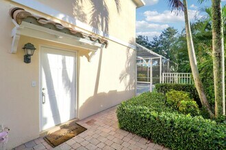 468 Capistrano Dr in Palm Beach Gardens, FL - Building Photo - Building Photo