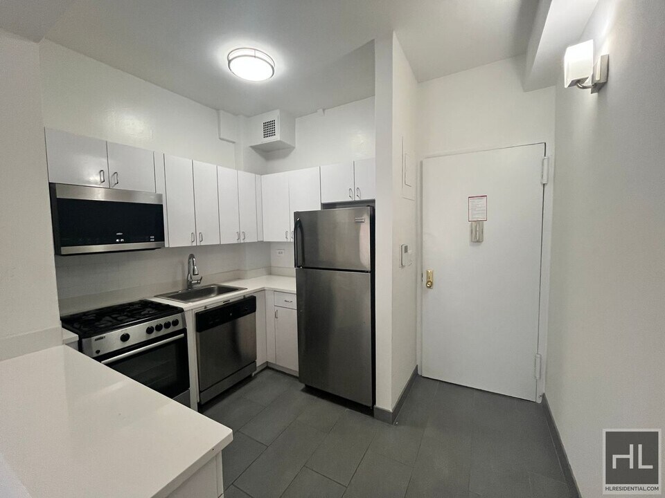 WEST 22 STREET in New York, NY - Building Photo