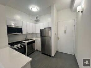 WEST 22 STREET in New York, NY - Building Photo - Building Photo