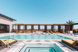 Mckenzie in Clayton, MO - Building Photo