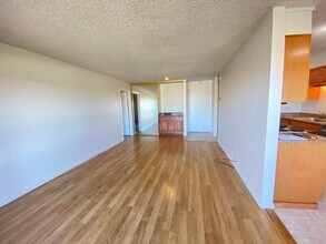 1801 Diamond St in San Diego, CA - Building Photo - Building Photo