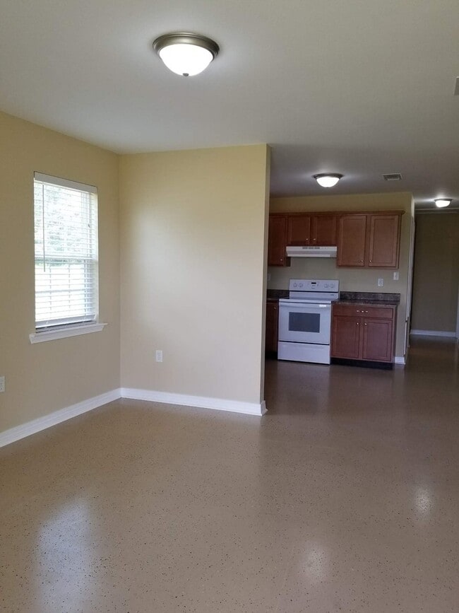 261 Gordon Rd in Lucedale, MS - Building Photo - Building Photo