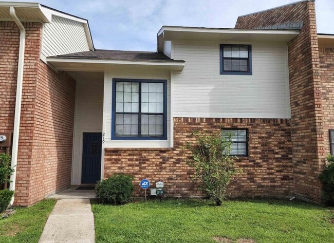 property at 219 N French Quarter Dr