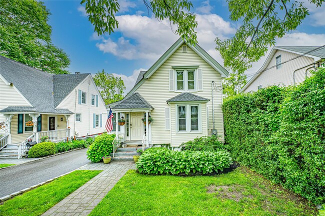 property at 15 Fairview St