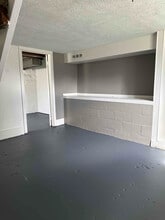 211 S Foster St in Mansfield, OH - Foto de edificio - Building Photo