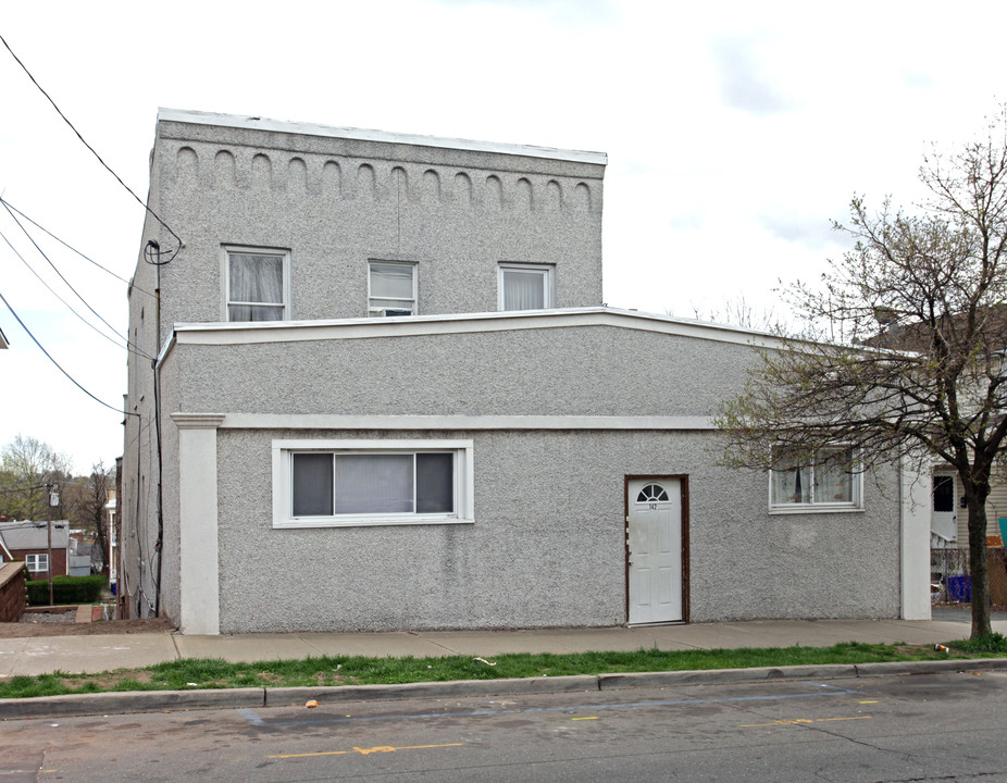 142 Harrison Ave in Garfield, NJ - Building Photo