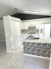 420 Fronda Ave SW in Palm Bay, FL - Building Photo - Building Photo