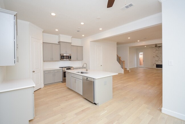 property at 1847 Sul Ross St