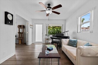 727 Bunker Rd in West Palm Beach, FL - Building Photo - Building Photo